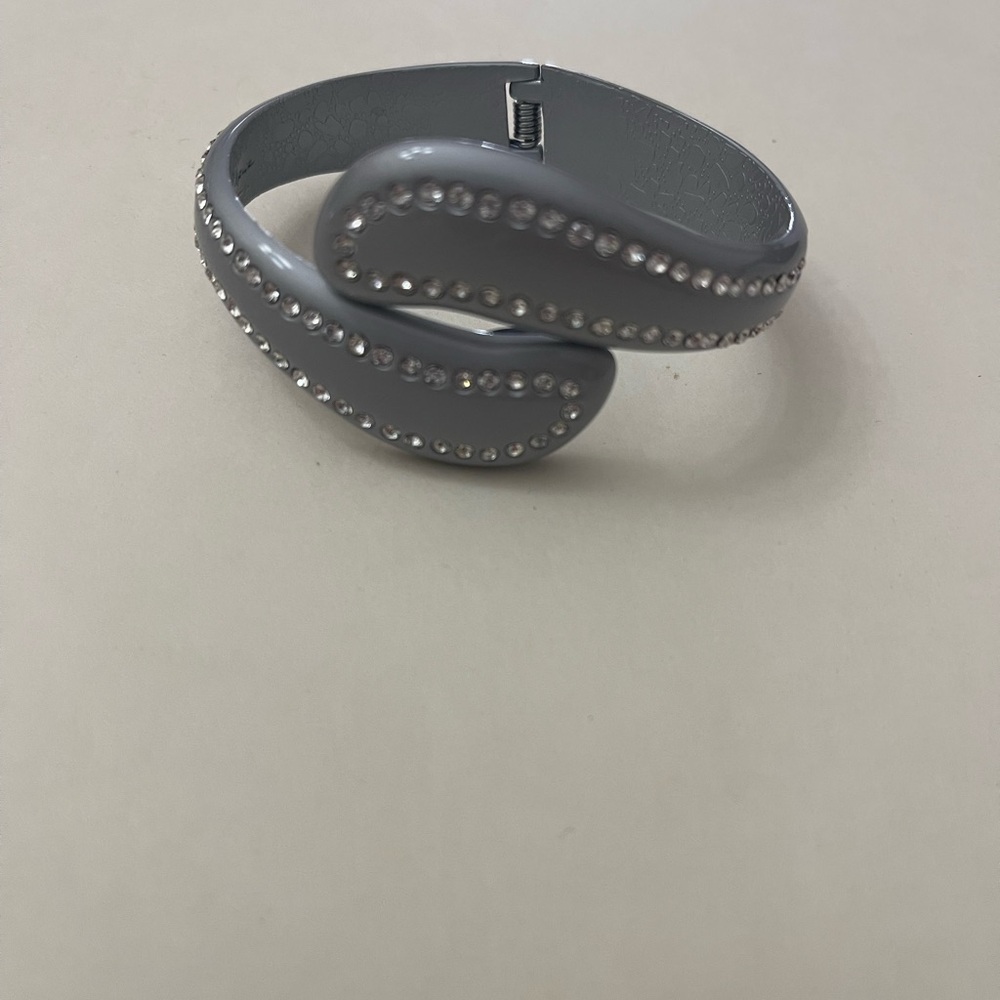 Elegant Gray Crystal-Studded Bracelet